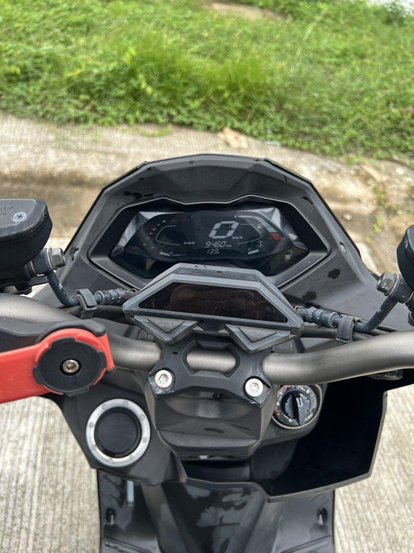 Kymco Scooter KRV 180 2022 (Category: Motorbikes for Sale) located in Pasig City. Submitted by lambdauser (Listing ID 1453618012, Image 2). Description: Black Kymco with TCS. Complete Papers. First owner. Slight scratches. Normal wear and tear. Parts replaced at kymco service center: ECU replaced 2yrs ago Fuel pump replaced 3yrs ago Will give more details after 1st meetup in person. Negotiable price for serious buyers. RFS: Hindi na masyado nagag