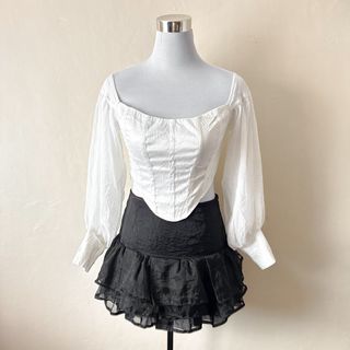(Category: ) located in . Submitted by rosywardrobe (Listing ID 1453611320, Image 1). Description: .
