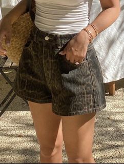 (Category: ) located in . Submitted by styledesire (Listing ID 1453483603, Image 1). Description: .