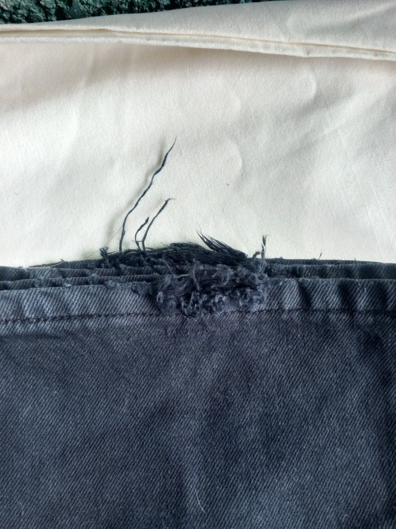 Levi's 501 Black Denim Jeans (Category: Jeans) located in Cabuyao City. Submitted by daleskiee (Listing ID 1453526001, Image 2). Description: size : w 34 - l 36 issue: see pics preloved not ukay - Classic Levi's 501 jeans - Color: Black - Fit: Straight leg - Condition: Some fraying at hem, small distressed spot on back pocket. Plenty of life left. - Style: Great staple piece for any wardrobe..