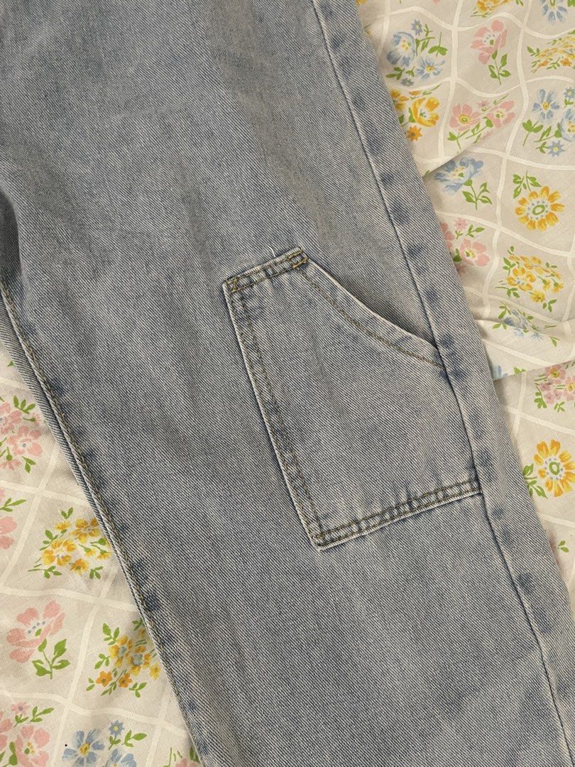 Light Wash Denim Jeans (Category: Jeans) located in Santa Cruz, Pampanga. Submitted by httpschayo (Listing ID 1453457220, Image 3). Description: LAST PRICE LISTED SIZES (INCHES): Waist: 28 Length: 38.3 Leg Hole: 14 — working zipper — has 2 side pockets — has 1 knee pocket — has 2 back pockets .