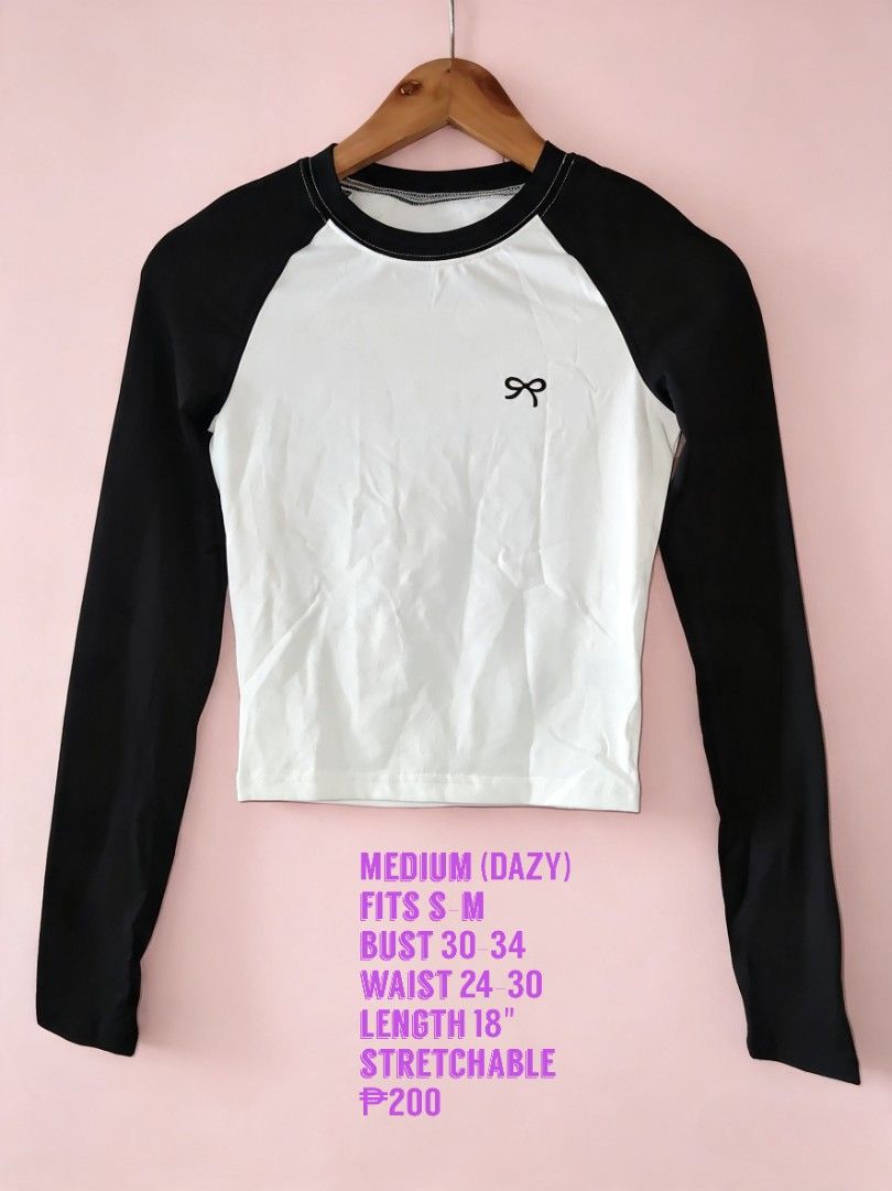 longsleeve stretchable semicrop (Category: Activewear) located in Cavite. Submitted by matsof (Listing ID 1453584861, Image 1). Description: fixed price.