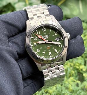 (Category: ) located in . Submitted by notorious_watches (Listing ID 1453601656, Image 1). Description: .