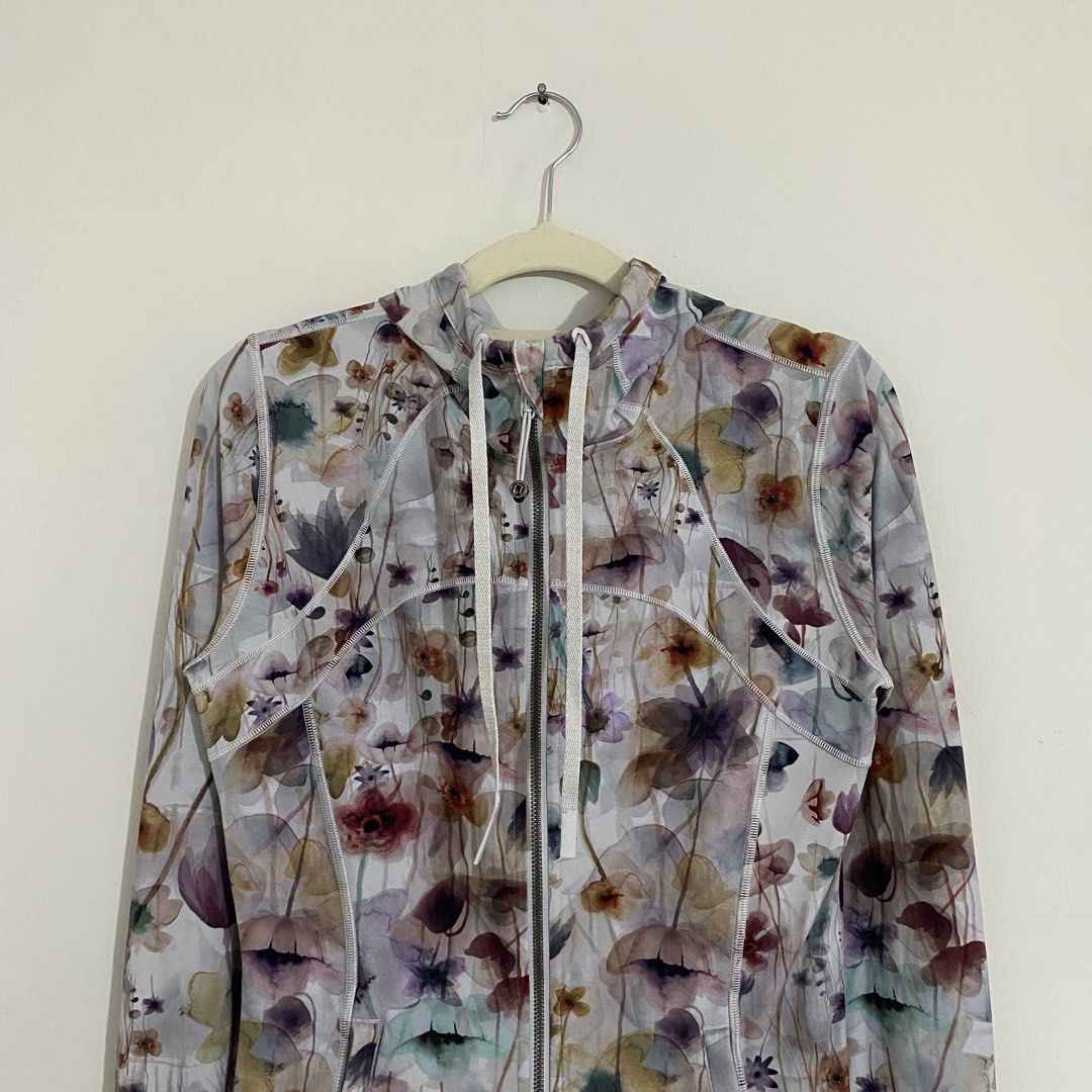 Lululemon Cropped Define Jacket *Nulu (Category: Coats, Jackets and Outerwear) located in Calamba. Submitted by thriftguide (Listing ID 1453432065, Image 3). Description: Lululemon Cropped Define Jacket *Nulu Authentic Like New Condition Size 8 on dot tag, Fits Large Womens Width: 17.5” Length: 24.5” Sleeve Length: 26.5”.
