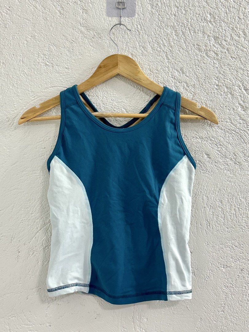 Lululemon Racerback Athletic Wear Tank Top (Category: Activewear) located in Tarlac. Submitted by ej202177 (Listing ID 1453466103, Image 1). Description: Lululemon size 6 on tag or can fit to small Last pic:inner part Location: Tarlac Courier: jnt. No to abono SF.