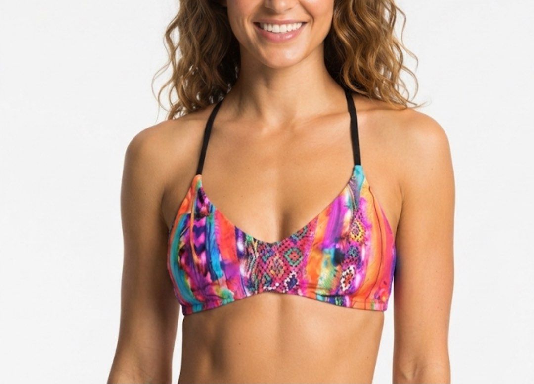 (M) SEAFOLLY Bikini Top / Swim Top (Category: Bikinis & Swimsuits) located in Cainta. Submitted by sunnyfloshop (Listing ID 1453609474, Image 1). Description: Brandnew 🍃Medium 🍃Padded.