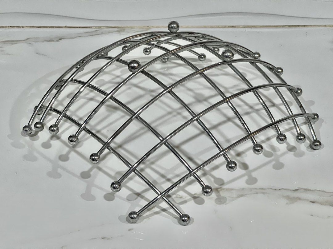 Modern Metal Wire Fruit Bowl Basket (Category: Vases & Decorative Bowls) located in Pateros City. Submitted by mcacompany (Listing ID 1453575906, Image 3). Description: - Stylish metal wire basket - Ideal for fruits or as a decorative piece - Promotes good air circulation with its open design - Shiny silver finish - Dimensions: Approx. [length] x [width] x [height] - Enhances kitchen counters or dining tables Find many great new & used options an