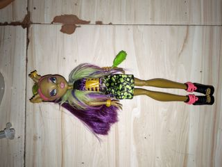 (Category: ) located in . Submitted by monsterhigh332 (Listing ID 1453519529, Image 1). Description: .
