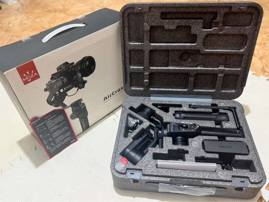 Moza AirCross 2 (Category: Gimbals & Stabilizers ) located in Marikina City. Submitted by realsolana (Listing ID 1453583539, Image 3). Description: ▫️ Price: ₱13,000 (Brand new is ₱20k+) ▫️ Inclusions: Complete Package ▫️ Condition: Used only 5x for video shoots. No issues. ▫️ RFS: Unused ▫️ Location: Marikina City PM if interested. .