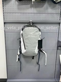 (Category: ) located in . Submitted by outlet_seller_jennie (Listing ID 1453582072, Image 1). Description: .