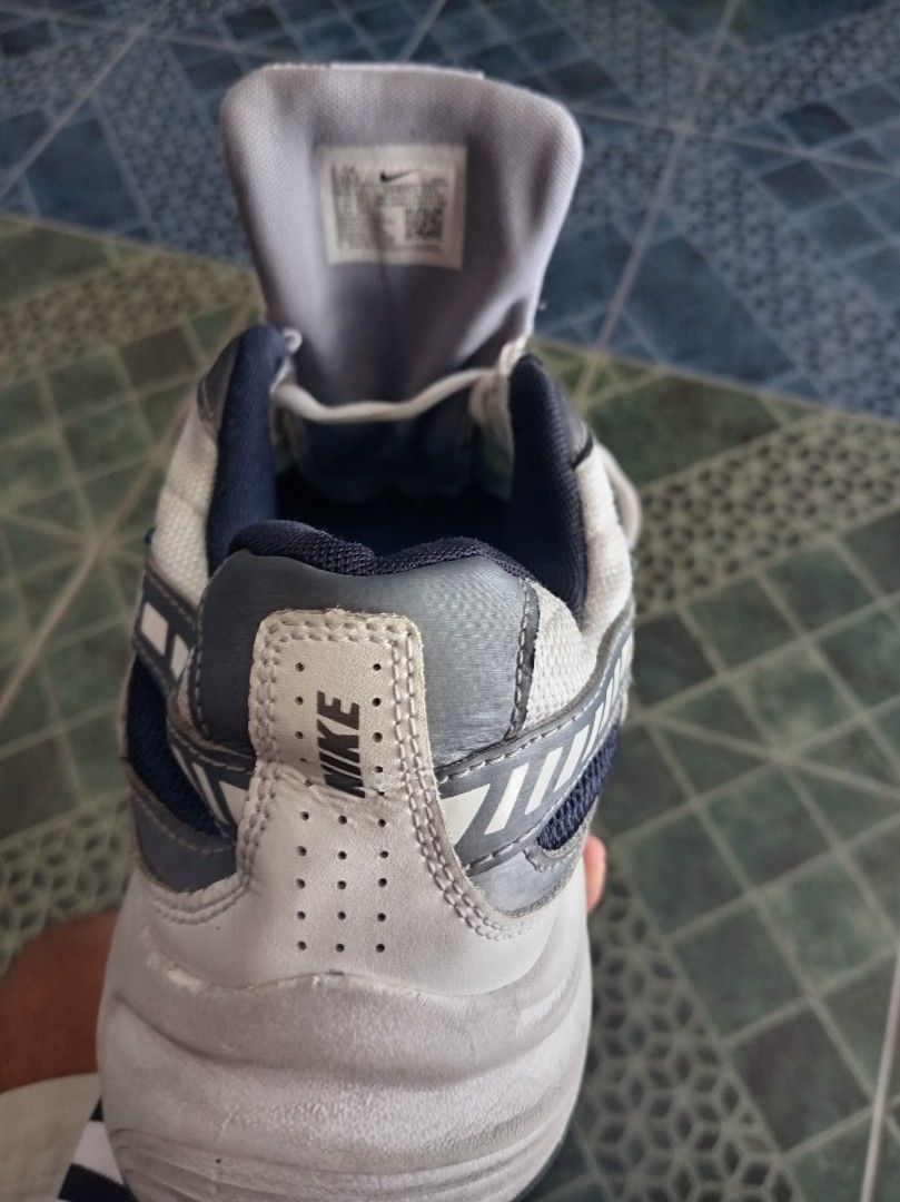 Nike Initiator Shoes (Category: Sneakers) located in Andop. Submitted by source8600 (Listing ID 1453463415, Image 3). Description: -Authenticit Nike Initiator Shoes -Size 10.5 fit -Execellent condition.