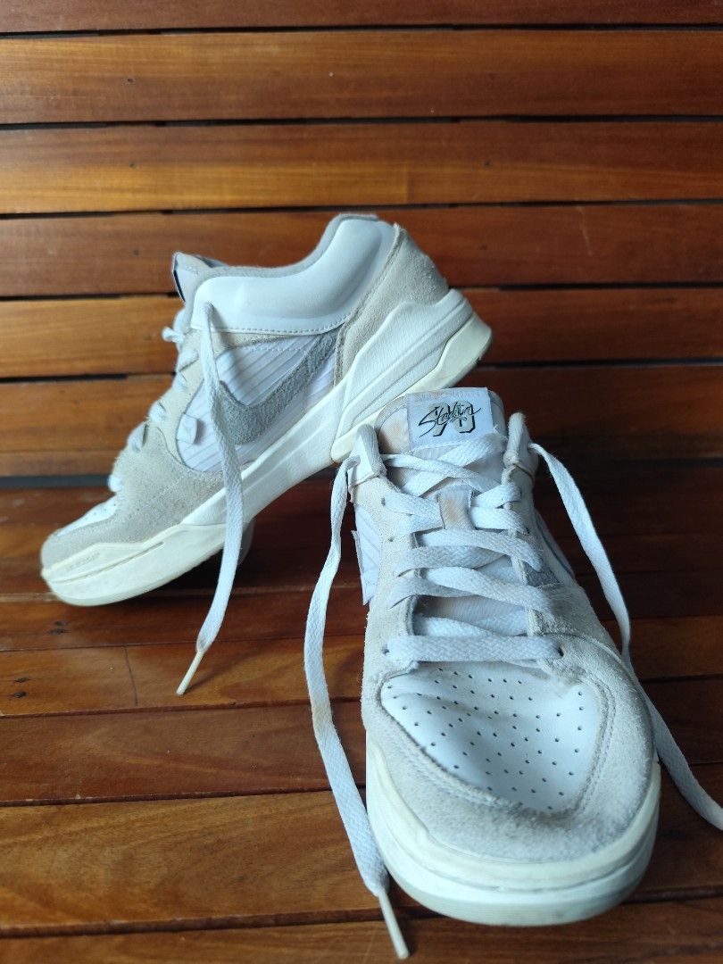 Nike Jordan Stadium 90 "White/Grey (Category: Sneakers) located in Puerto Princesa. Submitted by secondhand_bliss (Listing ID 1453513891, Image 2). Description: Nike Jordan Stadium 90 "White/Grey Size 7.5 Excellent condition need cleaning only.
