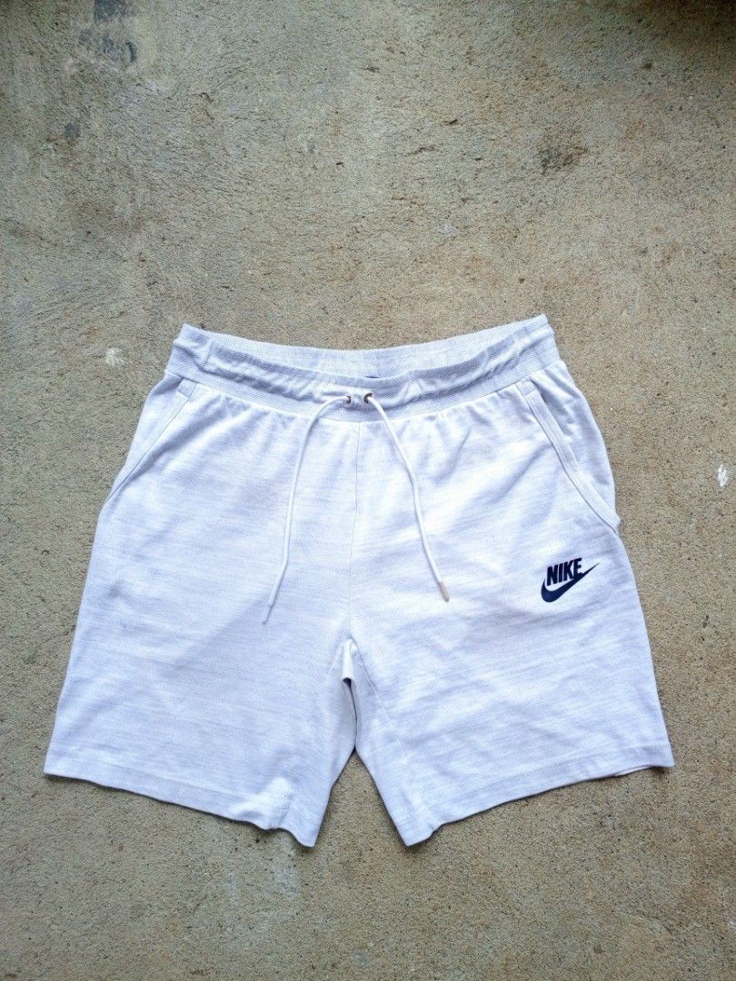 Nike with zip pocket on the back (Category: Shorts) located in Davao. Submitted by pluke_thrifter26 (Listing ID 1453510258, Image 1). Description: can do meet up around davao📌.