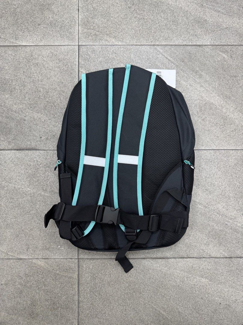 Petronas Yamaha MotoGP Team Backpack (Category: Helmets and other Riding Gears) located in Manila. Submitted by pulapula3 (Listing ID 1453548120, Image 3). Description: Petronas Yamaha MotoGP Team Backpack * Fits Full Size Helmet * Brand New ₱4500 📍 Manila.