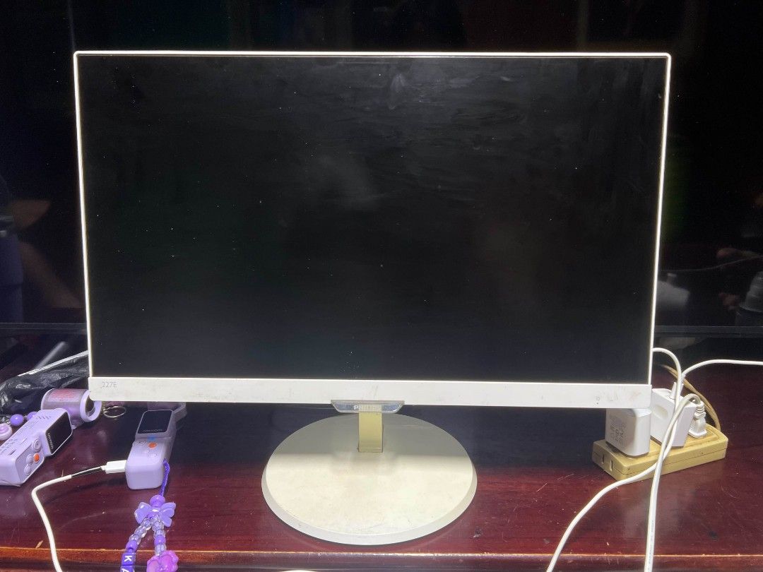 Philips White Computer Monitor (Category: Monitor Screens) located in Manila. Submitted by jhaztinbau83160 (Listing ID 1453609422, Image 1). Description: - White Philips monitor - DVI and VGA ports available - Includes stand - Power adapter included - Ideal for general use.