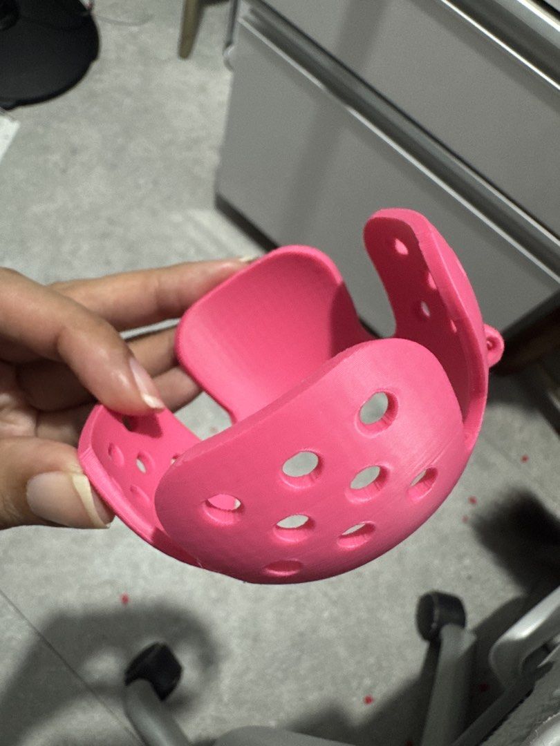 Pickleball holder (Category: Racket and Ball Sports) located in Quezon City. Submitted by catpurrent (Listing ID 1453617191, Image 3). Description: 3D printed pickleball holders Available colors: -dark blue -ice blue -hot pink.