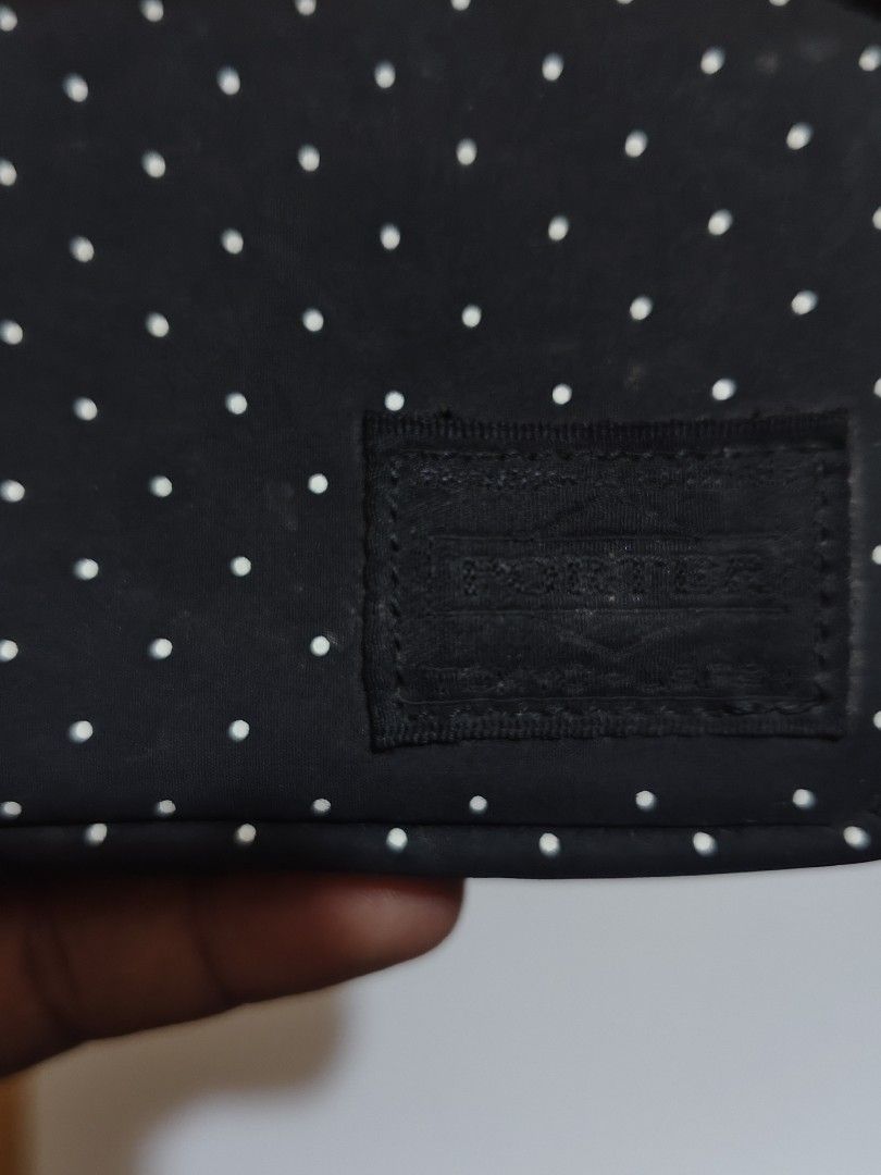 Porter Polka Wallet Pouch (Category: Luxury Bags & Wallets) located in Bayombong. Submitted by ecec1992 (Listing ID 1453503012, Image 3). Description: no issue mahal nito sa iba.