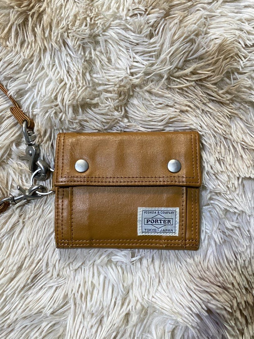 Porter Wallet with handle (Category: Wallets & Card Holders) located in Santa Ana. Submitted by tunes_vtg (Listing ID 1453511631, Image 2). Description: Porter wallet Excellent Condition Minor Issue see ON pic Authentic ₱1500+Sf.