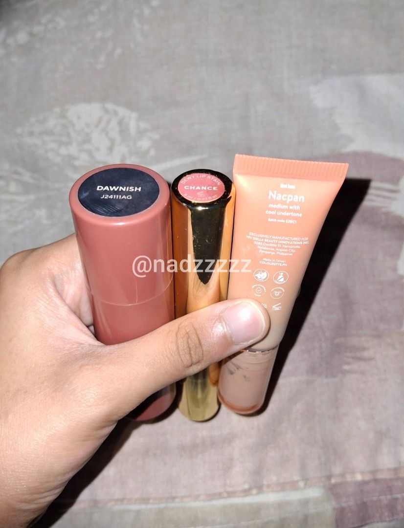 Preloved Makeup (Category: Makeup) located in Manila. Submitted by nadz.declutter (Listing ID 1453495128, Image 2). Description: • Colourette first base mini: 70% - nagleleak lang siya • Lucky beauty dewy lip stain: 70% (sanitized) • Vice cosmetics blush stick: 50% - burado lang logo pero goods pa siya gamitin. Get all for ₱220! - perfect for those na gusto mag try muna ng shades or sa mga naghahanap ng preloved makeups..