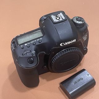 (Category: ) located in . Submitted by 180cameratsq (Listing ID 1453507936, Image 1). Description: .