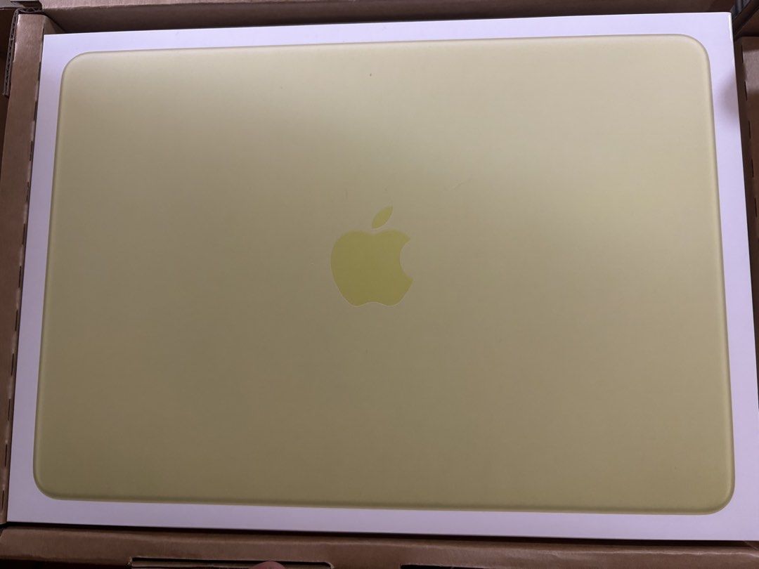 RUSH MACBOOK NEO 512GB (Category: Laptops & Notebooks) located in Manila. Submitted by meliorashop22 (Listing ID 1453619100, Image 1). Description: Apple MacBook Neo (512GB) - bilhin niyo na pls huhu - Brand New - FIXED PRICE - RFS: Not compatible with the course im taking - 512GB SSD storage with 8GB of memory - Apple A18 Pro Chip - Touch ID sensor - 13.0-inch Liquid Retina display (2408×1506 native resolution) - High-quality 1080p HD camera, du