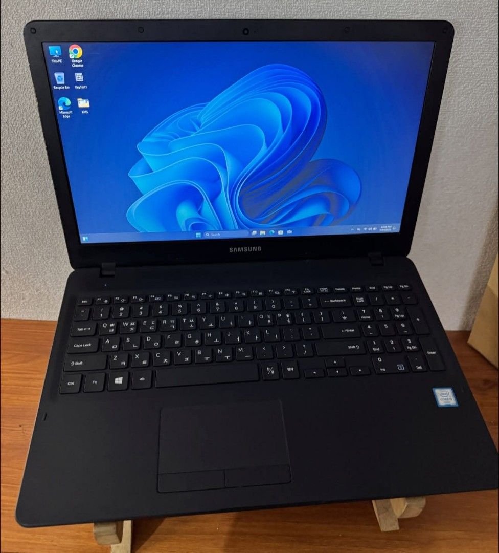 📌SAMSUNG 300E 📌 (Category: Laptops & Notebooks) located in Manila. Submitted by lonelyme_1986 (Listing ID 1453459866, Image 2). Description: SUPER SALE with BOX LAPTOP FOR SALE📌 (1PC AVAILABLE) PRICE: 8,500 FIX 👉4GB MEMORY / 128GB SSD 📌SAMSUNG 300E 📌 CORE I5 - 6200U CPU @2.30GHZ (6TH GENERATION) 128SSD 4GB MEMORY 2.1GB INTEL HD GRAPHICS 520 BUILT-IN CAMERA WIFI READY HDMI BLUETOOTH/NO BLUETOOTH USB PORT LAN PORT 15.6 INCHES 💯% NO ISSUE 99%