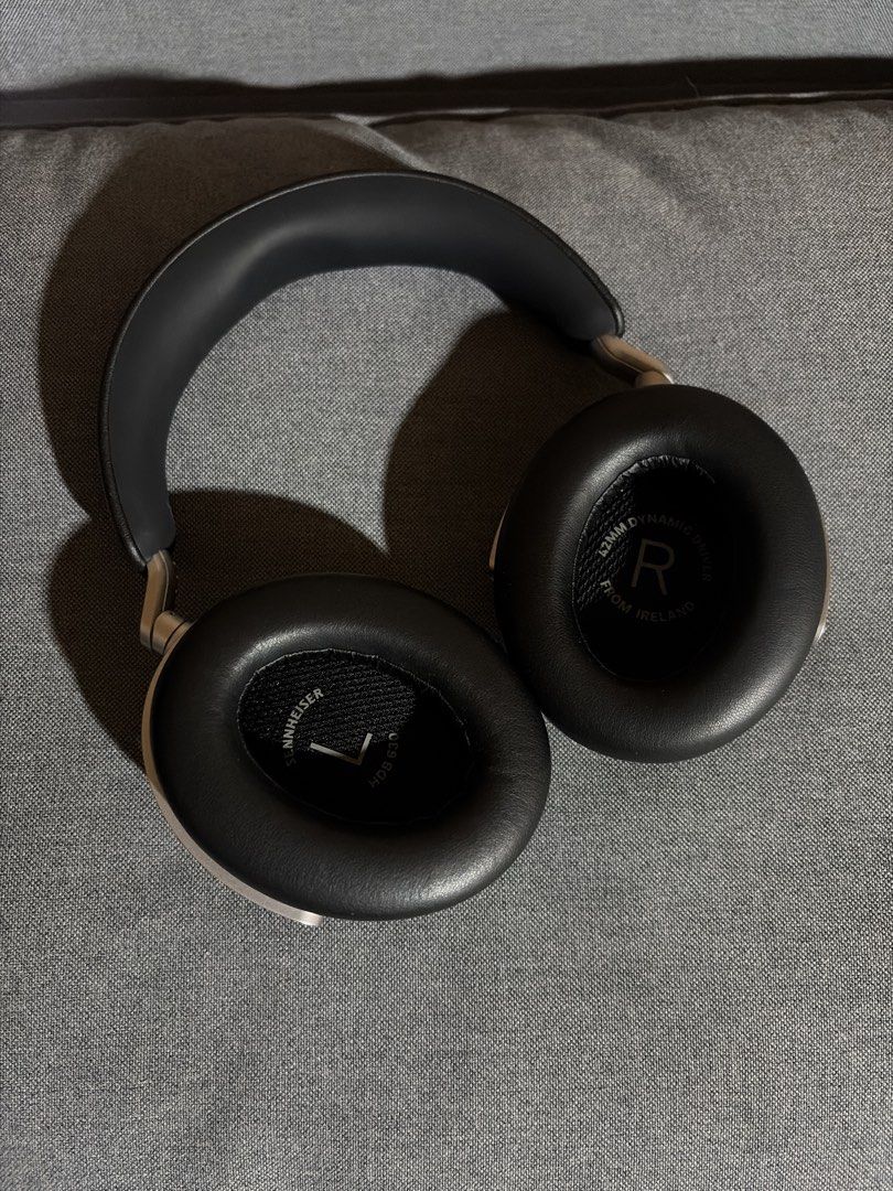 Sennheiser HDB 630 for sale (Category: Headphones & Headsets) located in Caloocan City. Submitted by yetbt (Listing ID 1453592143, Image 3). Description: Less than a year old, complete w/ box, it’s amazing and best audio, I’d rather not sell. But I work and travel a lot so I need something more compact. As a result, this rarely gets used despite being in excellent condition. If you’re looking for a premium closed-back audiophile headphone with ou