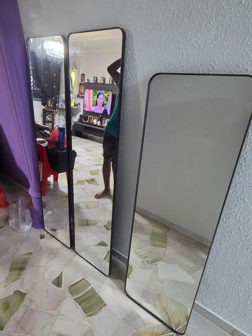 3 Rectangular Mirrors with Black Frames (Category: Mirrors) located in Singapore. Submitted by karuppugulla (Listing ID 1453541297, Image 2). Description: - 3 rectangular mirrors - Sleek black frames - Can be hung together or individually - Clean and simple aesthetic Small Mirror ($50) 131 x 40 Big Mirror ($25) Got 2 sets 147 x 36.