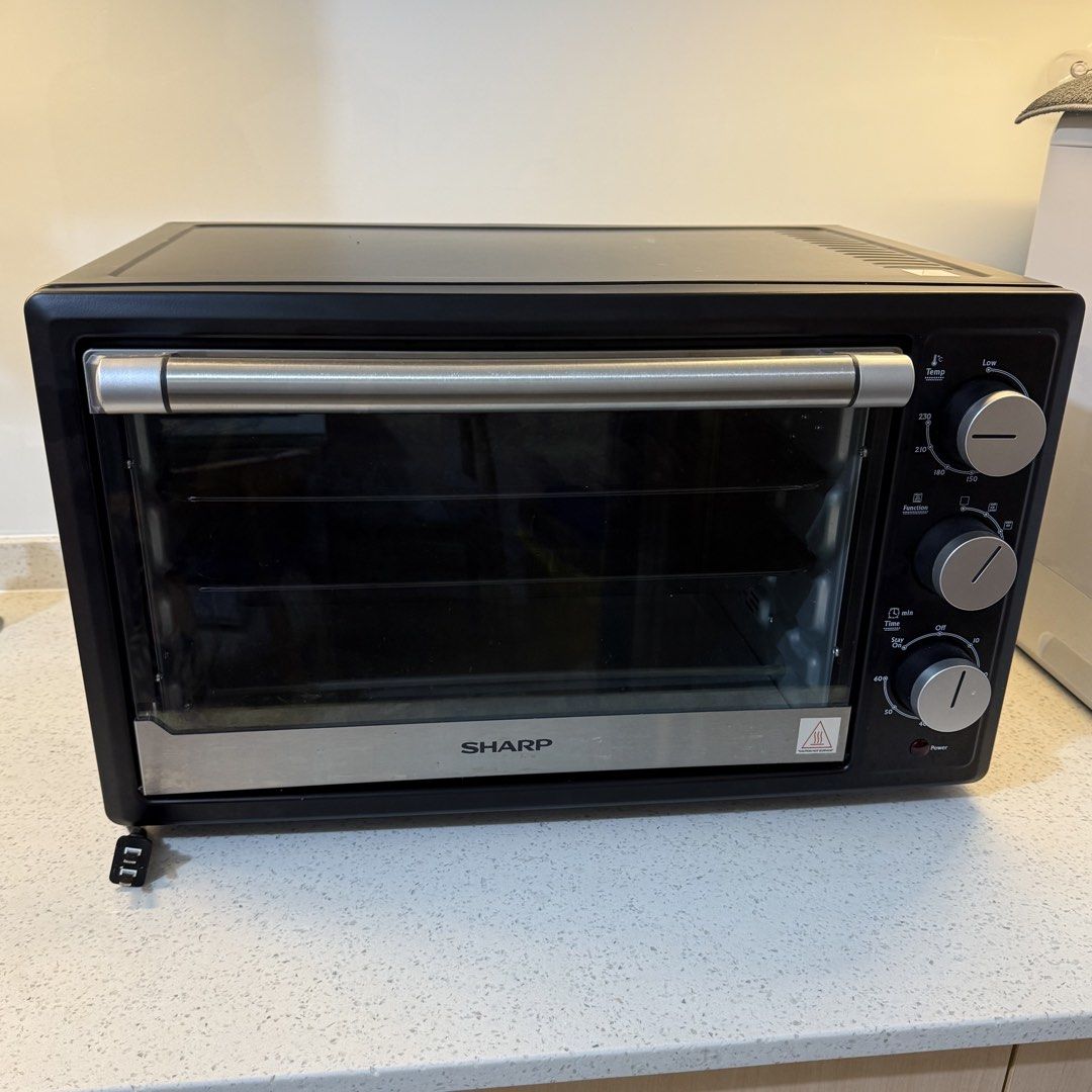 Sharp Electric Oven (Category: Ovens & Toasters) located in Mandaluyong City. Submitted by projectsaleph (Listing ID 1453523231, Image 1). Description: Parents bought it for my condo but I rarely use it 4 in 1 HEATING FUNCTION Convection Baking, Roasting and Rotisserie OVEN CAPACITY 42L POWER OUTPUT 2000W TEMPERATURE 90-230C TIMER 120 mins. UNIT DIMENSION(WHD) 550x478x327mm UNIT WEIGHT 10.7 KG.