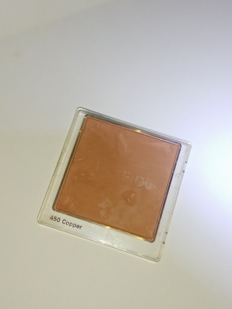 Shiseido Powder Foundation (REFILL) (Category: Makeup) located in Silang. Submitted by clementinelovestodeclutter (Listing ID 1453598203, Image 3). Description: Auth Shiseido Powder Foundation (REFILL ONLY) Shade: 450 Copper For medium, tan Used few times, scroll pictures to see product condition. Well sanitized..
