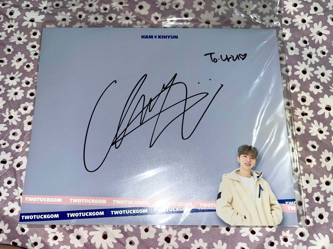 [SIGNED] Monsta X Kihyun Twotuckgom signed mini poster (Category: K-Wave Merchandise) located in Manila. Submitted by tatsuran (Listing ID 1453554887, Image 1). Description: 🗯 kihyun signed mini poster ⤷ price: 1000 php please send a message if you're interested ૮ ˶ᵔ ᵕ ᵔ˶ ა you may also reach me on twitter: @Carrotland97 or ig: carrotland__.