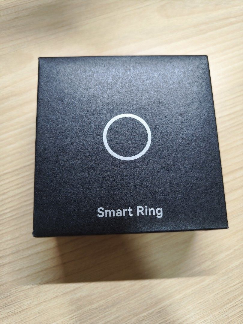 Smart ring (Category: Wearables & Smart Watches) located in Singapore. Submitted by sellingcheaptoclearrr (Listing ID 1453518892, Image 1). Description: - Smart Ring in Rose Gold, Size 7 - Ideal for fitness tracking - Compatible with Android 5.1+ and iOS 9.0+ - Sweatproof and water-resistant for daily use - Comes in original packaging.