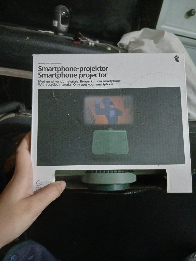 Smartphone Projector - Made with recycled materials (Category: Projectors) located in Quezon City. Submitted by puchi.cat (Listing ID 1453468632, Image 1). Description: - FROM FLYING TIGER - Manage expectations - Quality wise, it is not comparable to a high quality projector.