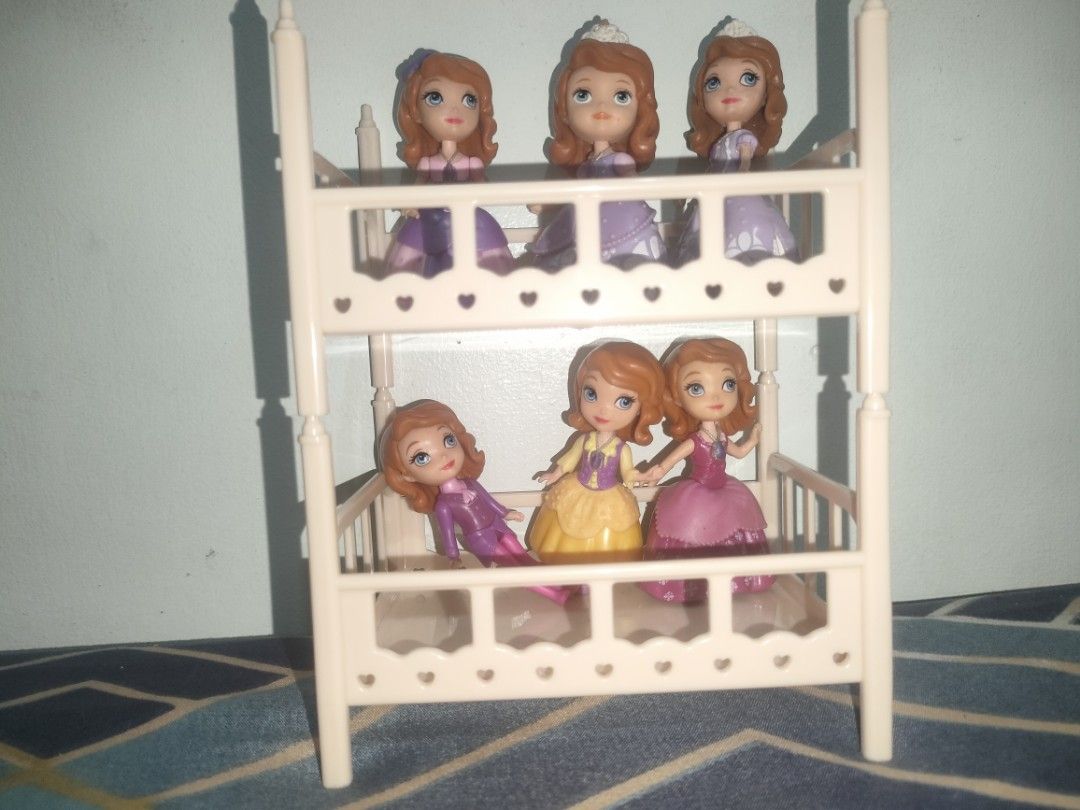 Sofia The First Small Figurines (Category: Kids Toys) located in Bulacan. Submitted by starlisseshop (Listing ID 1453506581, Image 2). Description: Sofia the first small figurines + shopkins shoppies doll(FOR FREE) jnt & gcash ⭐.