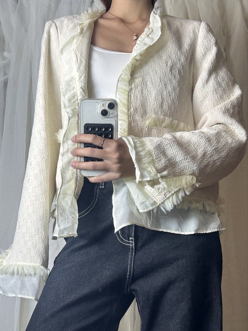 SOFT TWEED BLAZER (Category: Coats, Jackets and Outerwear) located in Baguio. Submitted by chmlnstudio (Listing ID 1453567984, Image 1). Description: size: small to semi-large .