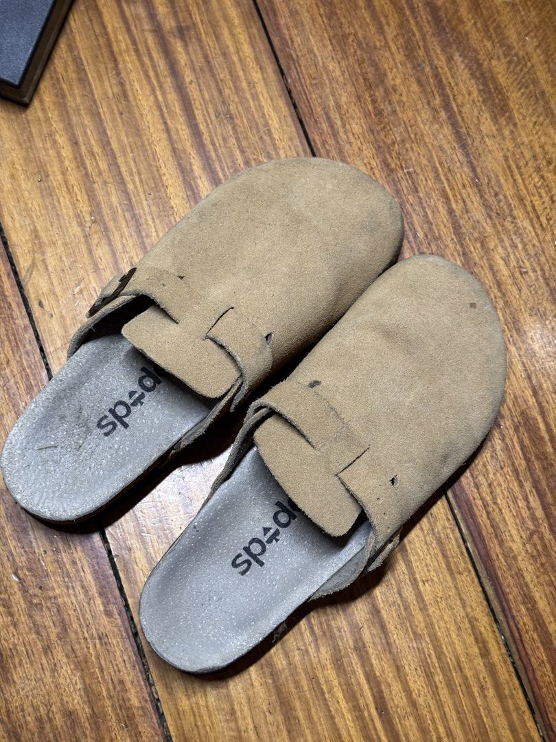 Speds Suede Clogs Sandals Tan Buckle Cork Sole (Category: Flats & Sandals) located in Manila. Submitted by jaggylejano (Listing ID 1453530659, Image 2). Description: Clogs by Spades Leather tan sued clogs made by the Filipino brand Spades. Cork midsole with soft padded insole for comfort. Has not been used in awhile.