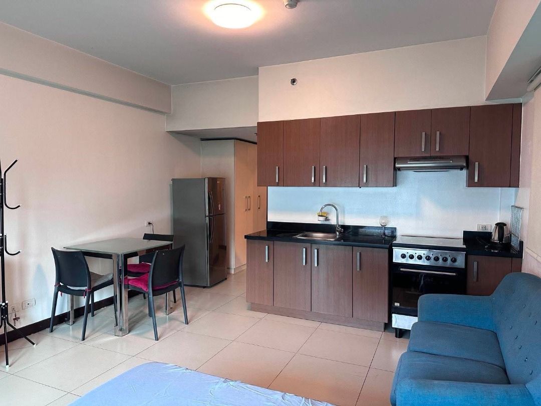 STUDIO UNIT FOR LEASE IN ASTON TOWER, TWO SERENDRA, BGC (Category: Apartments & Condos) located in Taguig. Submitted by aracasarealty (Listing ID 1453452328, Image 2). Description: ❗️STUDIO UNIT FOR LEASE IN ASTON TOWER, TWO SERENDRA, BGC❗️ For Lease Price: Php 35,000/month Unit Size: 42 sqm Property Details: ✅ Studio unit ✅ Fully furnished ✅ With balcony ✅ Facing SM Aura / Morning sun ✅ 6th Floor Listing Ref No. 458 Interested? Message us for co