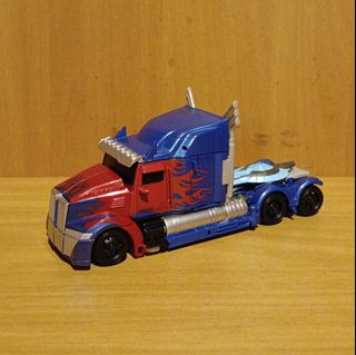 (Category: ) located in . Submitted by transformersparadise (Listing ID 1453579820, Image 1). Description: .