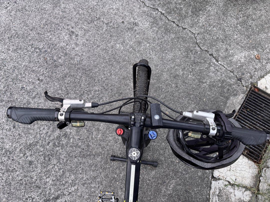 Trinx Mountain Bike 29er (Category: Bicycles) located in Quezon City. Submitted by jireh.1 (Listing ID 1453537651, Image 3). Description: Trinx 29er Mountain Bike ‼️Barely used‼️ ‼️Just maintained at garage‼️ Upgrades: - Weapon Fork Tower Nine - Zoom Bike Brakes - Selle Royal Remed Road Bike Seat - Weapon 3 Bearing Pedals Accessories included: - Bike lights (front and rear rechargeable) - Bike Bag - Spare Tire - Anti-Theft Bike Lock with Keys - H