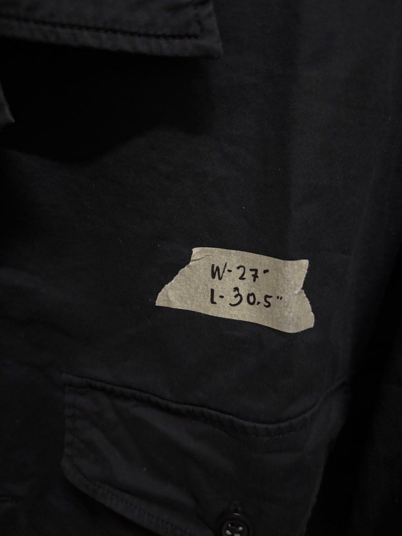 Uniqlo button down polo black (Category: Formal Shirts) located in Quezon City. Submitted by rainsopht (Listing ID 1453593014, Image 3). Description: Looks new FRONT width was measured from armpit to armpit lang po. Please check my profile for more branded oversized polo button down. XL-3XL sizes.