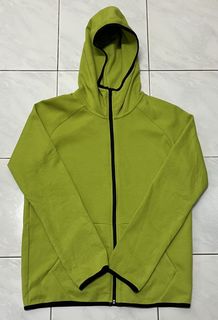 (Category: ) located in . Submitted by amirul_uniqlo_gu_store (Listing ID 1453442763, Image 1). Description: .