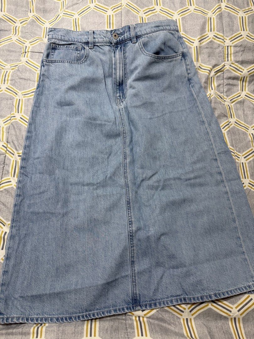 Uniqlo Skirts - denim and white (Category: Skirts) located in Makati City. Submitted by martina.declutters (Listing ID 1453456841, Image 3). Description: Get for P1,500 both or P800 each.