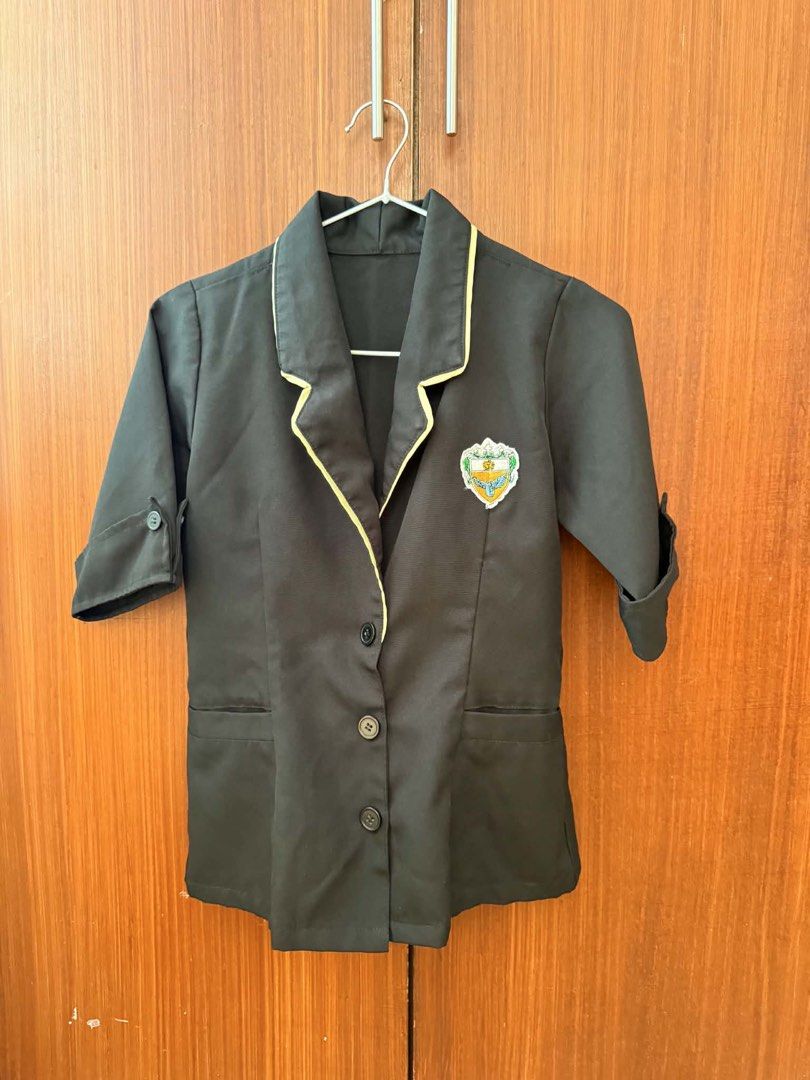 UST COMMERCE UNIFORM (Category: Coats, Jackets and Outerwear) located in Manila. Submitted by zykt_17 (Listing ID 1453488091, Image 1). Description: blazer - 250 2 skirt - 100 each - used for 1 semester only - can do meetups at ust - mop: gcash / cash - lalamove .