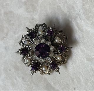 (Category: ) located in . Submitted by vintagetiger (Listing ID 1453468245, Image 1). Description: .