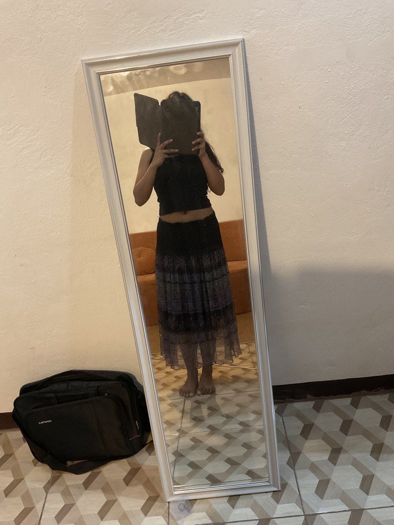 [SOLD] Vintage Boho Midi Layered Skirt (Category: Skirts) located in Tuguegarao City. Submitted by rewear_files (Listing ID 1451865964, Image 3). Description: Size:24 in-32 in.
