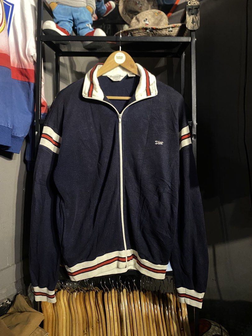 VINTAGE CHRISTIAN DIOR FULL ZIP SWEATER (Category: Coats, Jackets and Outerwear) located in San Pablo. Submitted by genesisllo24149 (Listing ID 1453597379, Image 2). Description: VINTAGE CHRISTIAN DIOR FULL ZIP SWEATER LENGTH -> 27 WIDTH -> 26 ISSUE -> SIGN OF USAGE CONDITION -> GOOD DM TO PURCHASE 📥 DISCLAIMER: - Please manage your expectations, posted items are preloved, used & thrifted -Actual color may vary due to lighting -Flaker will be po