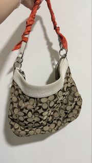 (Category: ) located in . Submitted by shoppshopp (Listing ID 1453619159, Image 1). Description: .