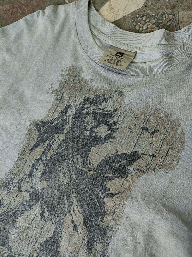 Vintage shirt (Category: Tshirts & Polo Shirts ) located in Calauag. Submitted by thirdfinds (Listing ID 1453482412, Image 2). Description: 24x30 Issue cracks print .