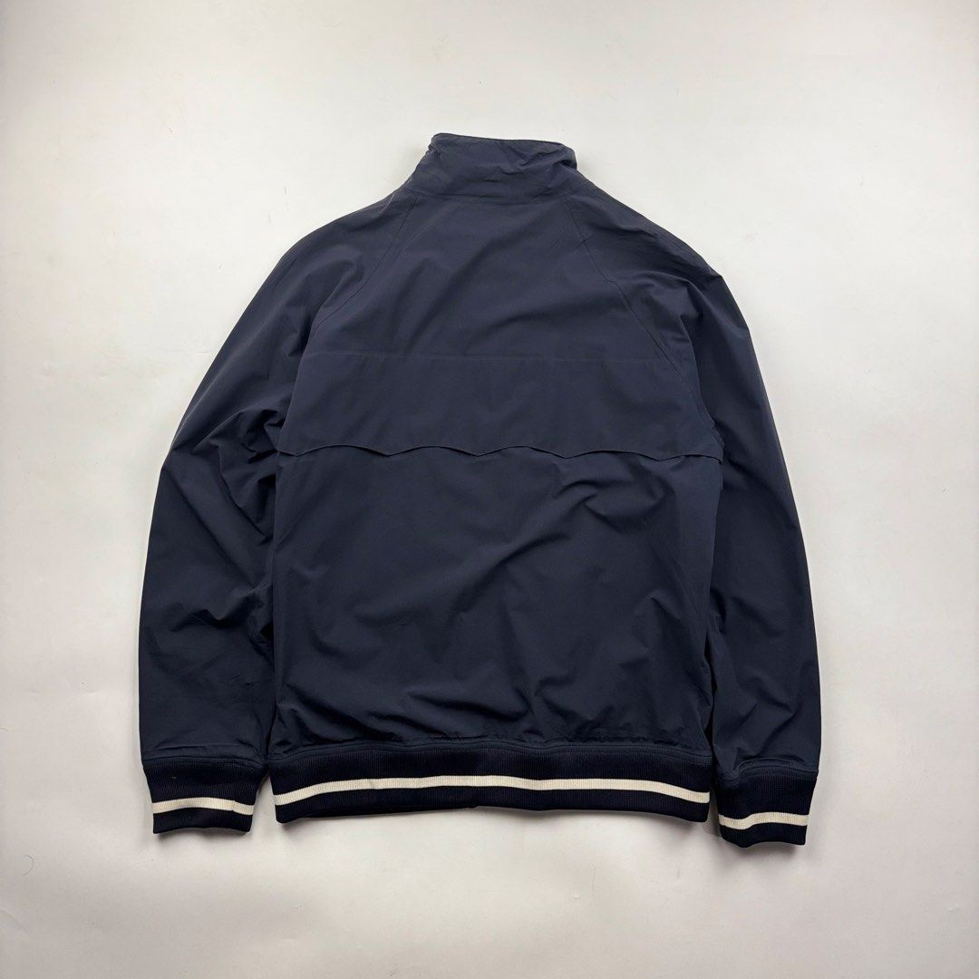 Visvim Goretex Zip Up Jacket (Category: Coats, Jackets and Outerwear) located in Makati City. Submitted by ragrepository (Listing ID 1453436247, Image 2). Description: Visvim Goretex Zip Up Jacket Tagged as Medium Length-26” Pit to pit-21” Sleeves- 28” Shoulder- Condition-9/10 Flaw-None .