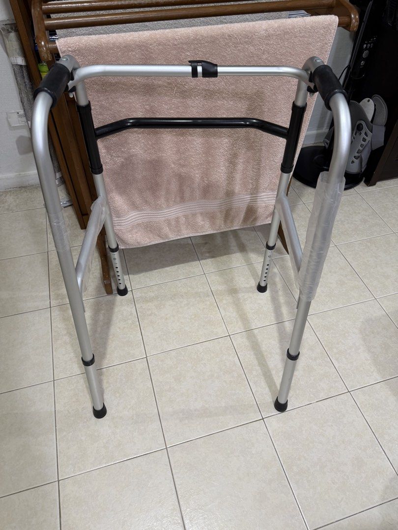 Walker (Category: Other Assistive Aids) located in Singapore. Submitted by nighthawk7278 (Listing ID 1453491861, Image 3). Description: - Lightweight and durable aluminum construction - Designed for enhanced stability and support - Features comfortable, non-slip grip handles - Folds for easy storage and transport - In excellent, brand new condition - Still in original plastic wrapping .
